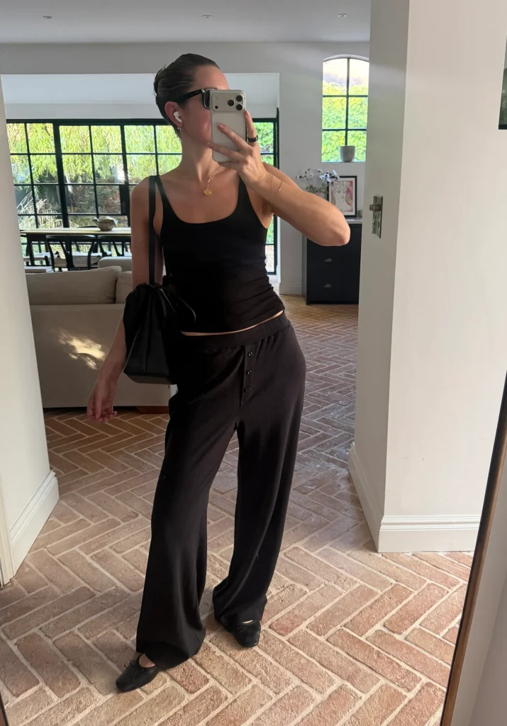 the airport pants what to wear for